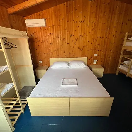 Semesteranläggning (resort) Miqt - *